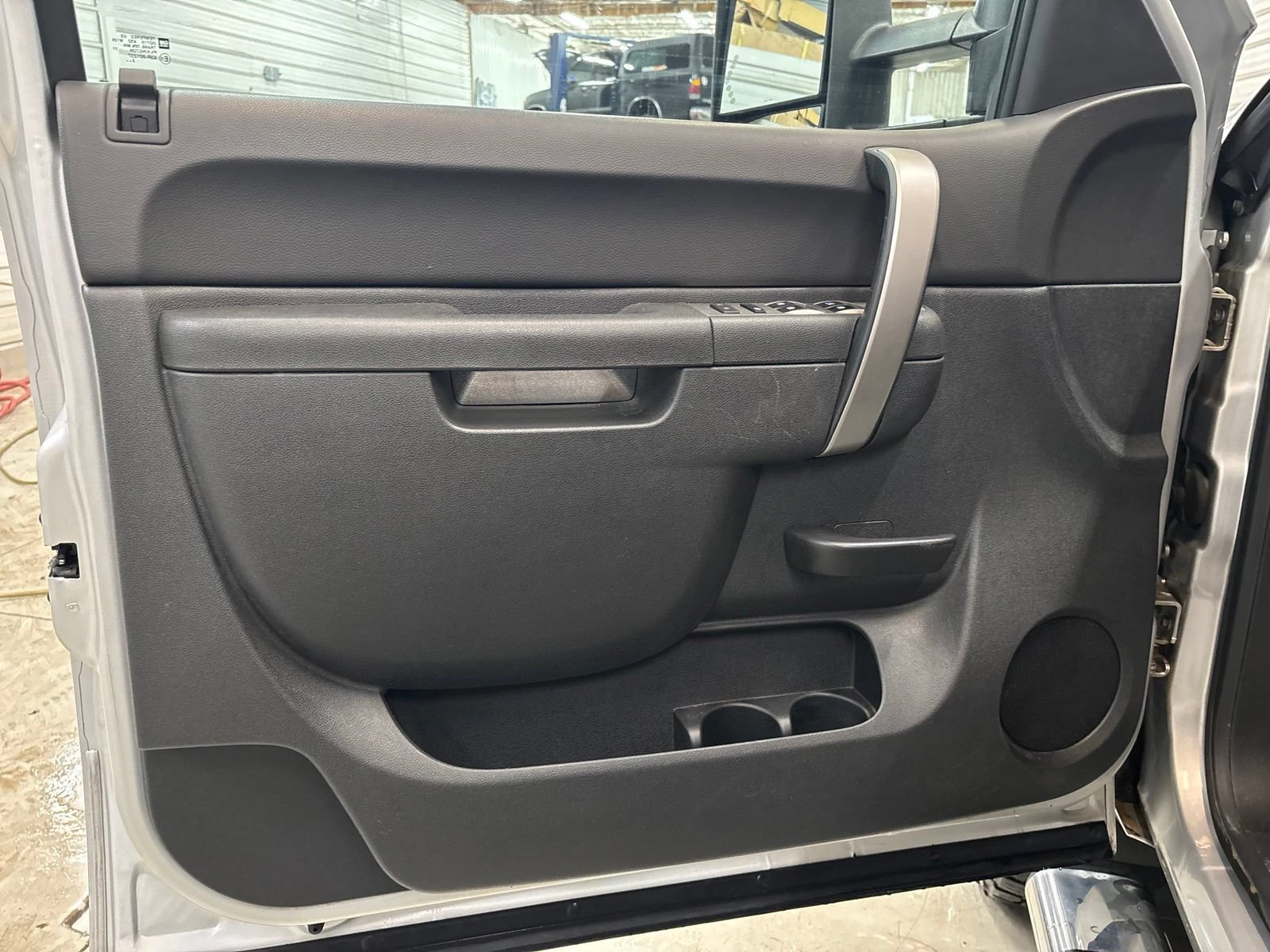 Used 2014 GMC Sierra 2500 SLE w/ SLE Preferred Package AWD/4WD image 7