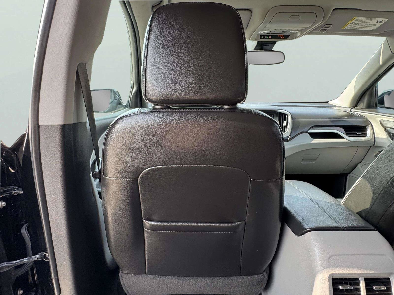 Used 2022 GMC Terrain SLT w/ Infotainment Package II AWD/4WD image 42