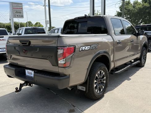 Used 2024 Nissan Titan PRO-4X w/ Pro-4x Convenience Package AWD/4WD image 5