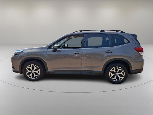 Used 2024 Subaru Forester Premium AWD/4WD image 6