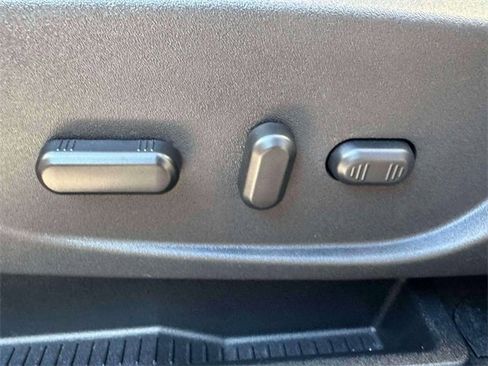 Used 2017 Ford Escape Titanium image 19