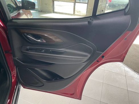 Used 2018 GMC Terrain Denali w/ Comfort Package image 25