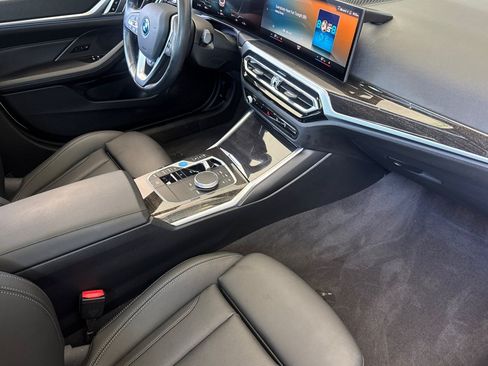 Used 2023 BMW i4 eDrive35 RWD image 32