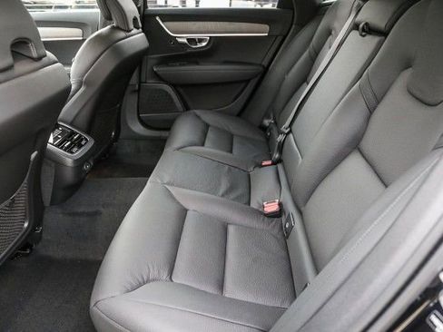 New 2025 Volvo V90 B6 Cross Country Plus w/ Protection Package Premier image 19