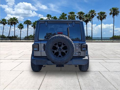 Used 2021 Jeep Wrangler Unlimited Sport image 7