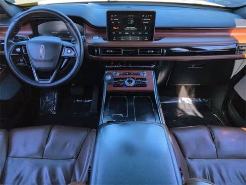 Used 2022 Lincoln Aviator Reserve w/ Equipment Group 201A image 15