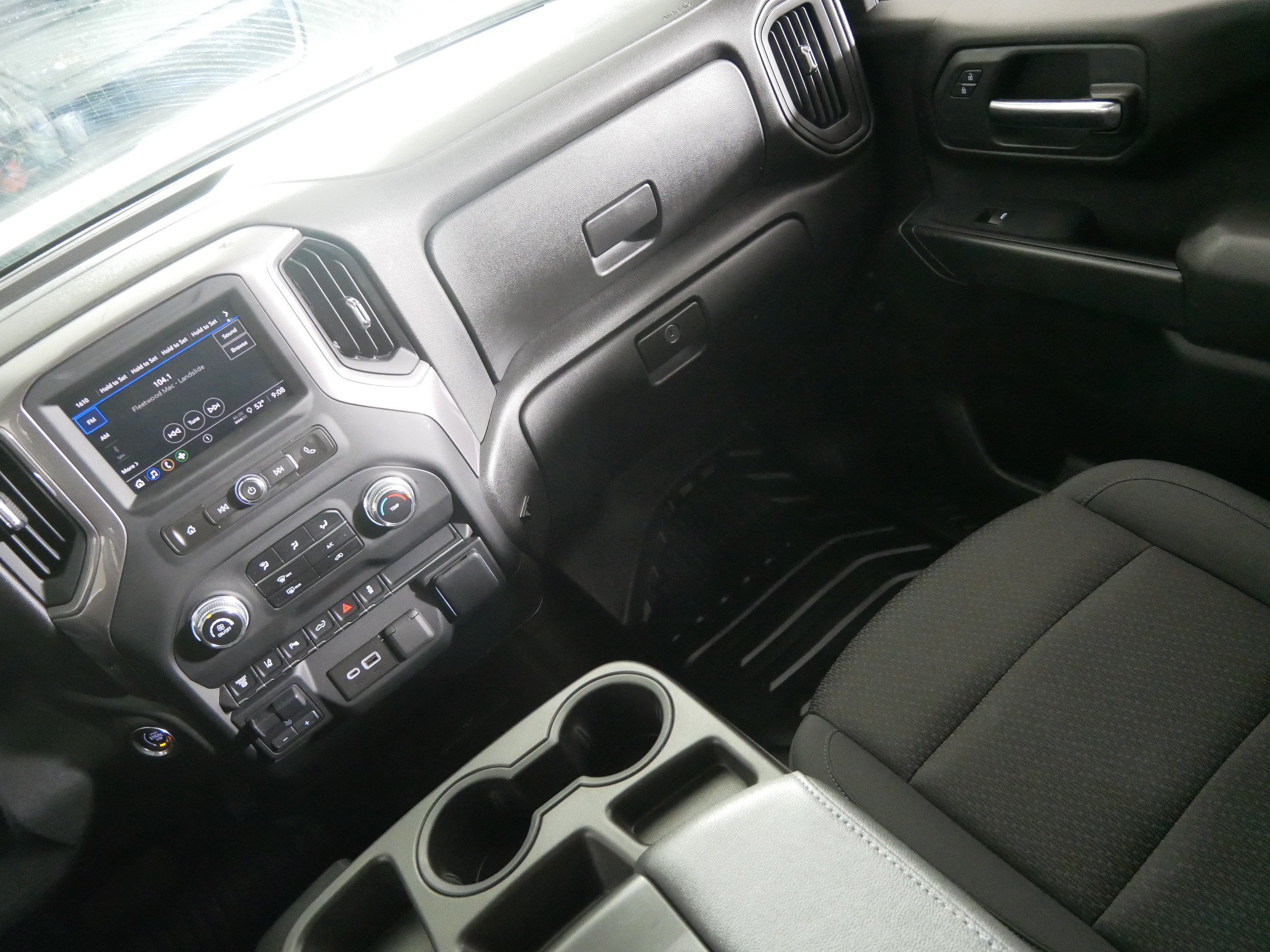 Used 2024 GMC Sierra 3500 Pro w/ 1SA Pro Safety Plus Package AWD/4WD image 11