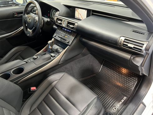 Used 2016 Lexus IS 200t RWD image 14