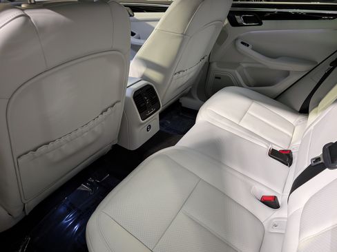 New 2026 Porsche Macan AWD/4WD image 22