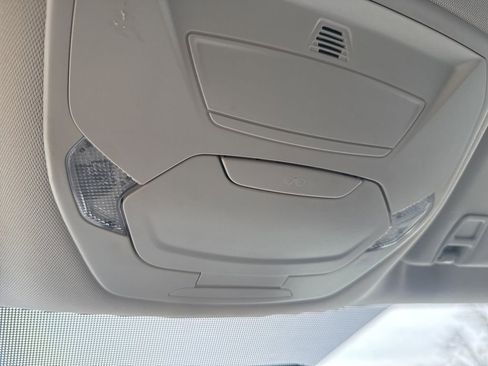 Used 2017 Ford Escape SE image 22