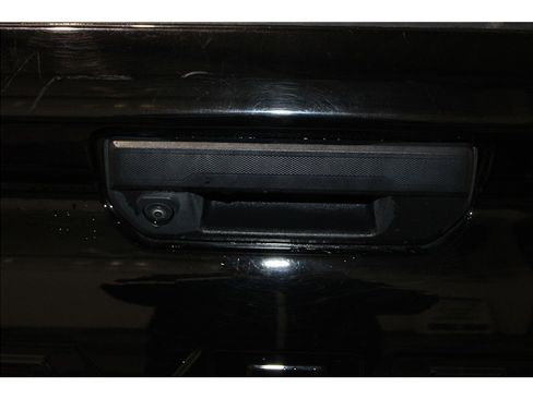 Used 2023 Chevrolet Colorado W/T image 17