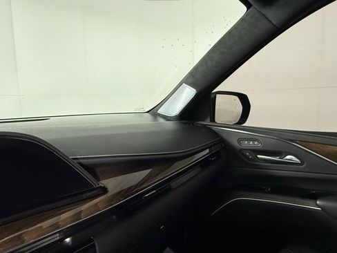 Certified 2023 Cadillac Escalade Premium Luxury Platinum image 12