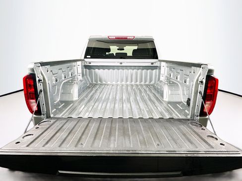 Used 2023 GMC Sierra 1500 Elevation image 28