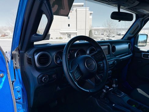 Used 2023 Jeep Wrangler Sport S image 10