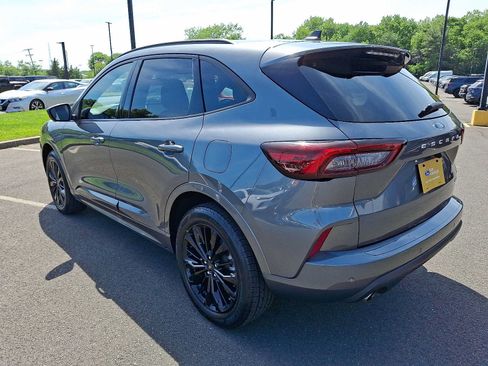 Certified 2023 Ford Escape ST-Line Elite AWD/4WD image 4