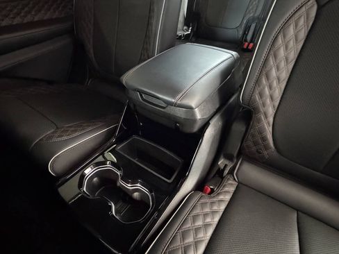 Used 2023 Jeep Grand Cherokee L Summit AWD/4WD image 29