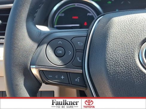 Certified 2019 Toyota Camry XLE FWD image 21