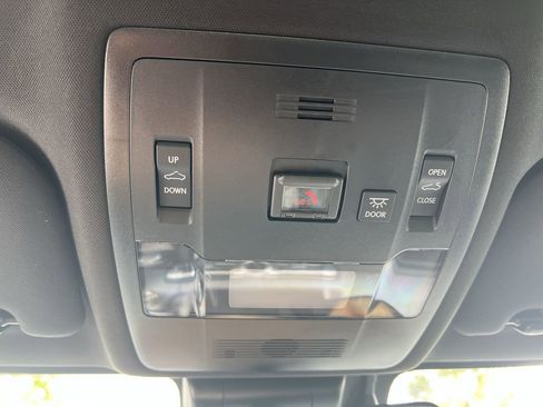 Used 2022 Lexus IS 350 F Sport AWD/4WD image 29
