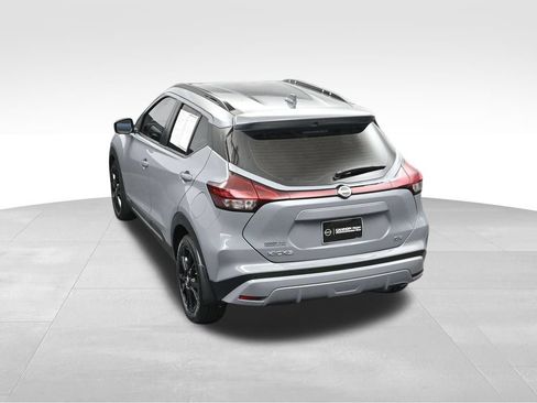 Used 2021 Nissan Kicks SR FWD image 36