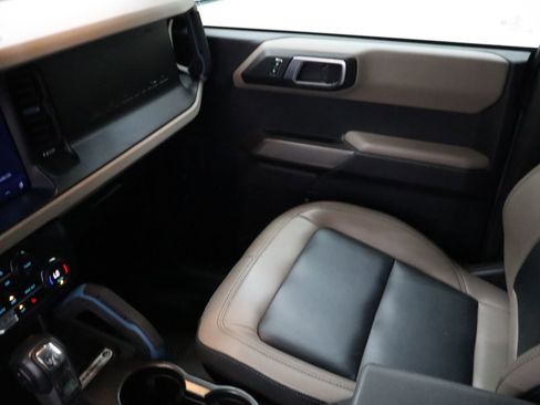 Certified 2023 Ford Bronco Wildtrak image 24