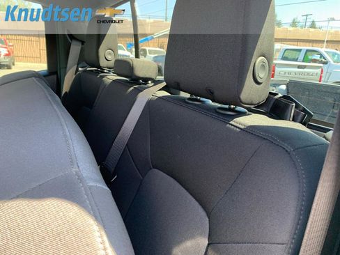 Used 2025 Chevrolet Colorado Trail Boss AWD/4WD image 16