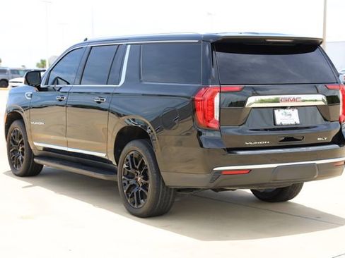 Used 2022 GMC Yukon XL SLT w/ SLT Luxury Package RWD image 6