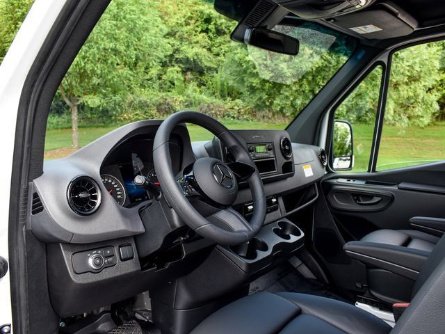 New 2026 Mercedes-Benz Sprinter 2500 image 3