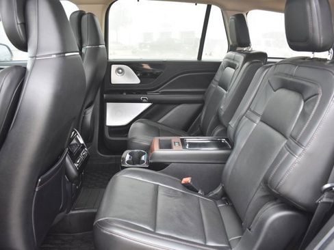Used 2022 Lincoln Aviator Reserve w/ Equipment Group 201A image 15