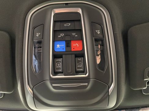 New 2026 Jeep Grand Cherokee Altitude AWD/4WD image 9