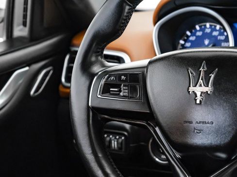 Used 2018 Maserati Ghibli S GranLusso AWD/4WD image 15