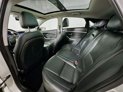 Used 2014 Hyundai Elantra GT w/ Option Group 03 image 4