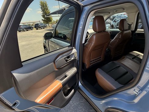 Used 2024 Ford Bronco Sport Outer Banks w/ Tech Package AWD/4WD image 14