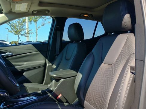 Used 2020 Buick Encore GX Essence w/ Experience Buick Package image 14