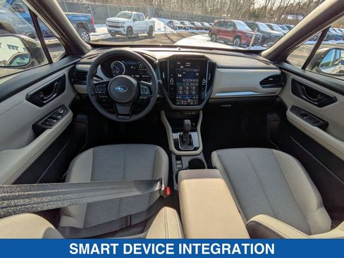 Used 2025 Subaru Forester Premium image 33