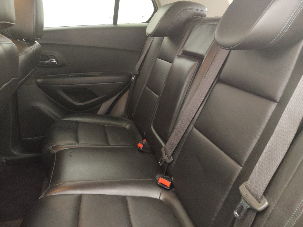 Used 2016 Chevrolet Trax LTZ FWD image 18