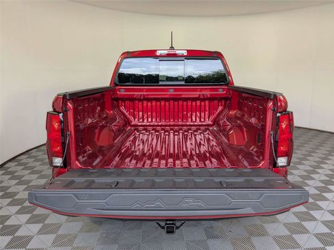 Used 2026 Chevrolet Colorado W/T w/ WT Custom Package RWD image 7