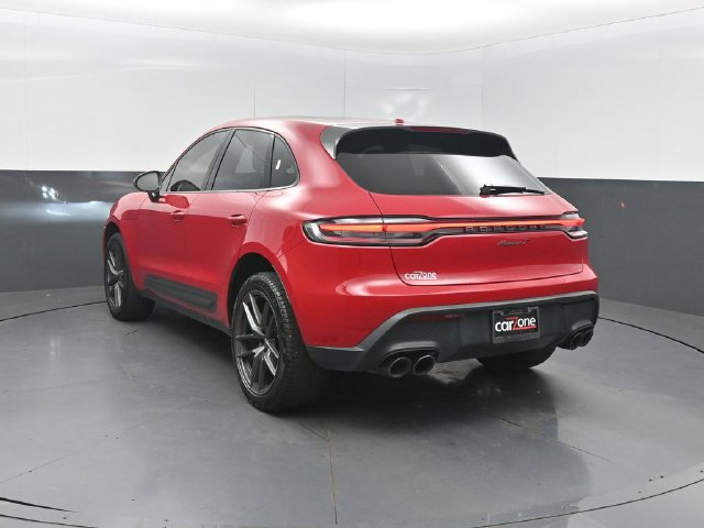 Used 2023 Porsche Macan Turbo AWD/4WD image 4