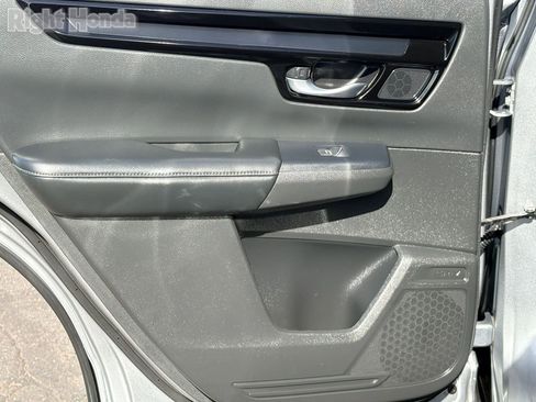 Used 2023 Honda CR-V EX-L image 27