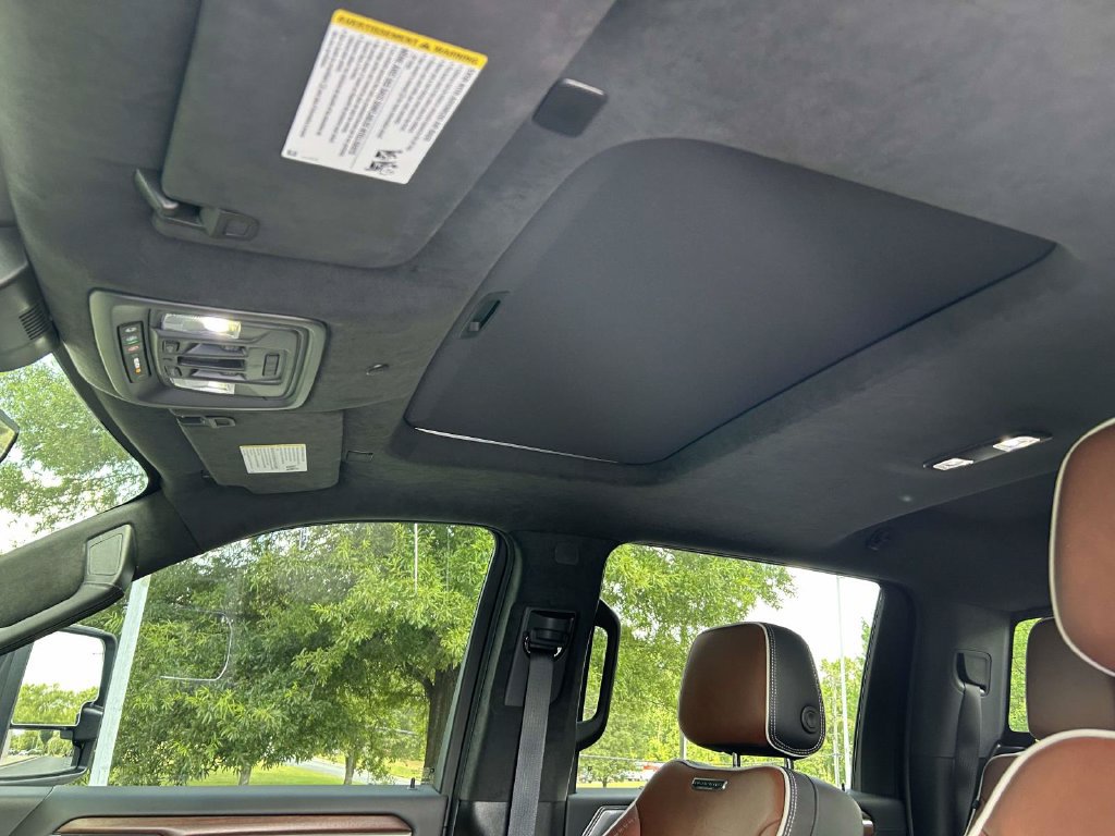 Used 2025 GMC Sierra 2500 Denali Ultimate w/ Max Trailering Package AWD/4WD image 13
