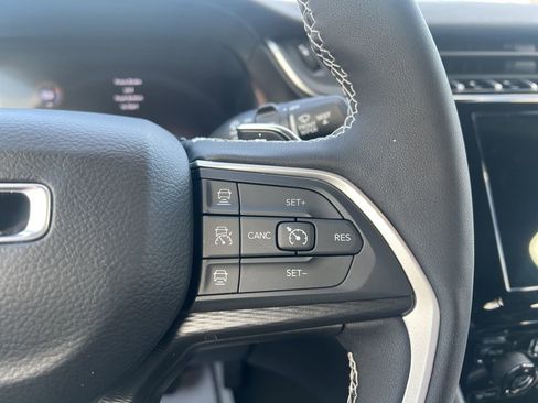 New 2025 Jeep Grand Cherokee Altitude AWD/4WD image 34