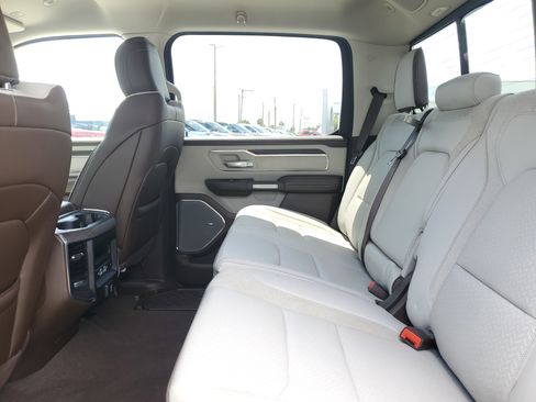 Used 2025 RAM 1500 Laramie AWD/4WD image 8