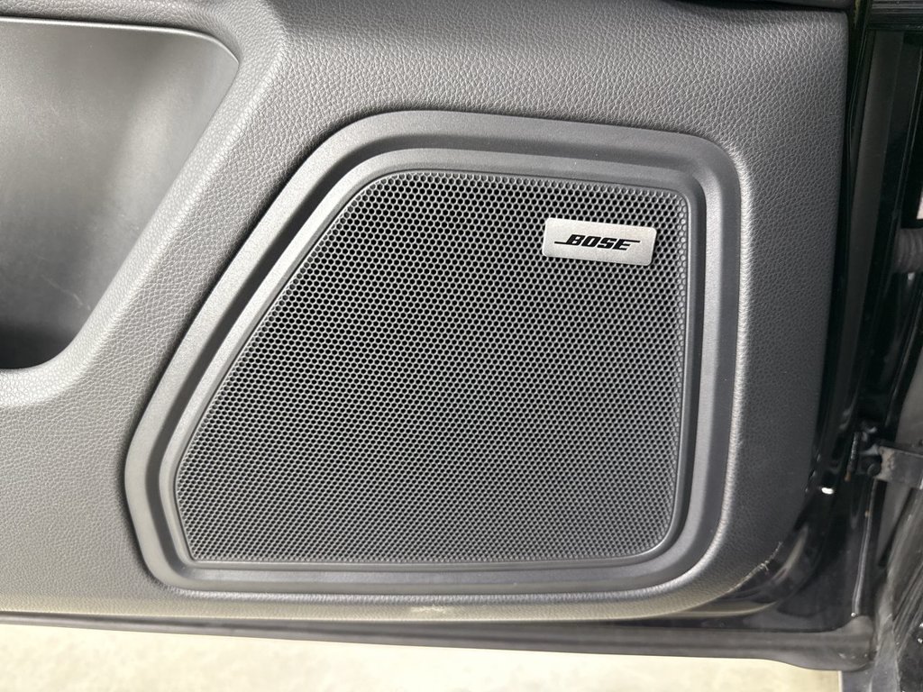 Certified 2022 Porsche Macan S AWD/4WD image 35