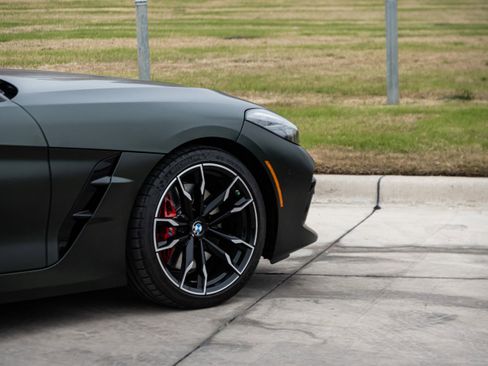 Used 2026 BMW Z4 M40i w/ Premium Package image 43