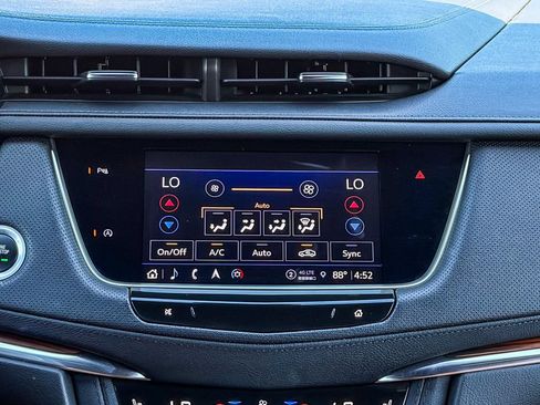 Certified 2023 Cadillac XT5 Premium Luxury AWD/4WD image 14