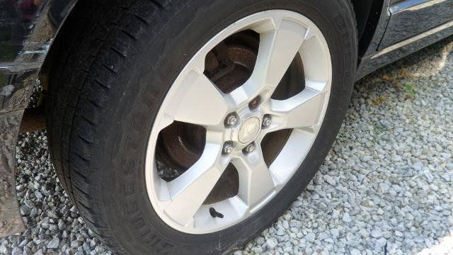 Used 2009 Saturn Vue Red Line w/ Convenience Package FWD image 5