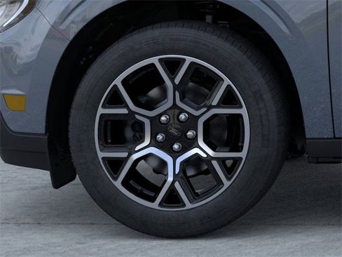 New 2026 Ford Maverick Lariat image 19