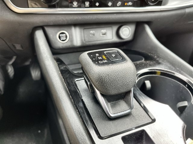Used 2023 Nissan Rogue SV AWD/4WD image 27