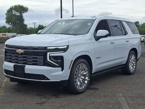 New 2026 Chevrolet Tahoe High Country AWD/4WD image 4