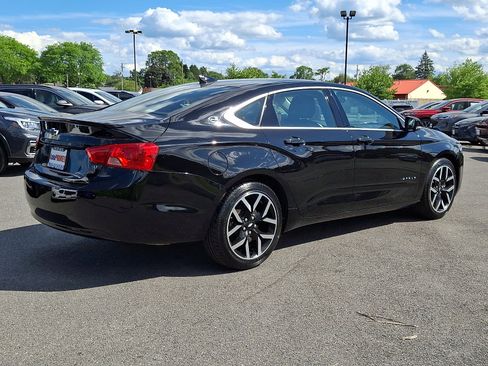 Used 2017 Chevrolet Impala LT FWD image 6