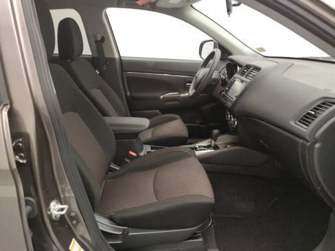Used 2019 Mitsubishi Outlander Sport SE AWD/4WD image 21